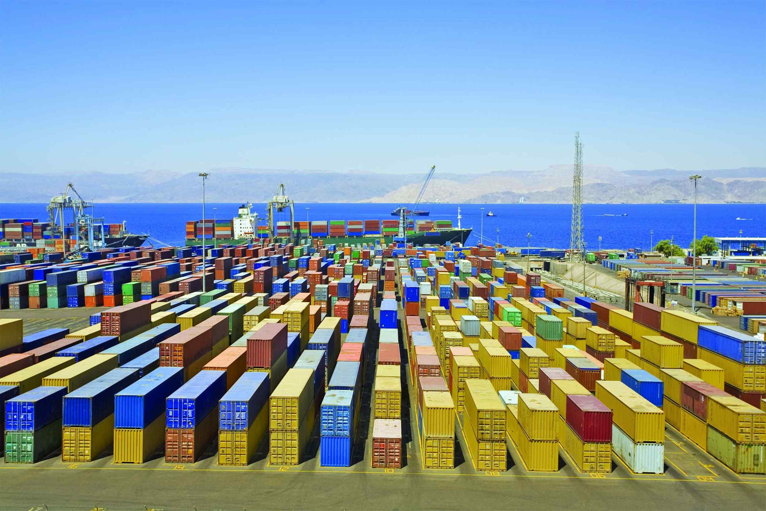https://www.zhtransports.com/wp-content/uploads/2015/09/Harbor-warehouse.jpg
